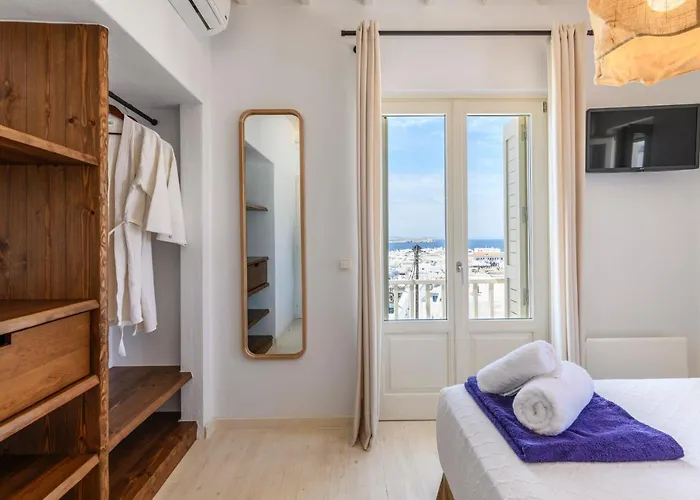 Nyaraló Supreme House With Views & Pool & Parking *