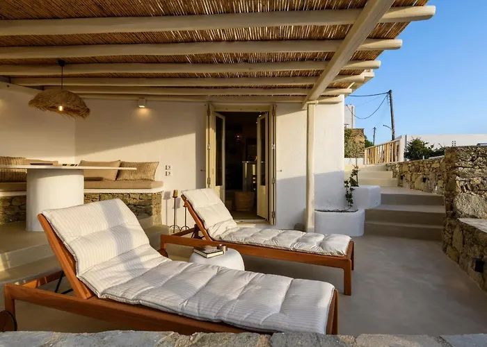 Vakantiehuis Supreme House With Views & Pool & Parking *