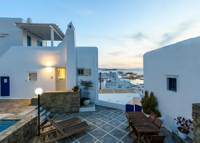 Supreme House With Views & Pool & Parking Vakantiehuis *