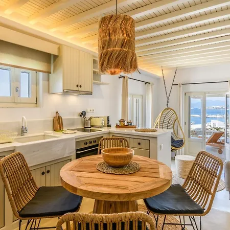 Supreme House With Views & Pool & Parking 別荘