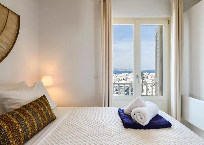 Supreme House With Views & Pool & Parking 度假居