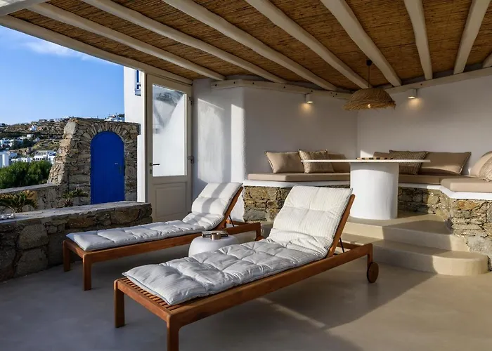 Supreme House With Views & Pool & Parking *